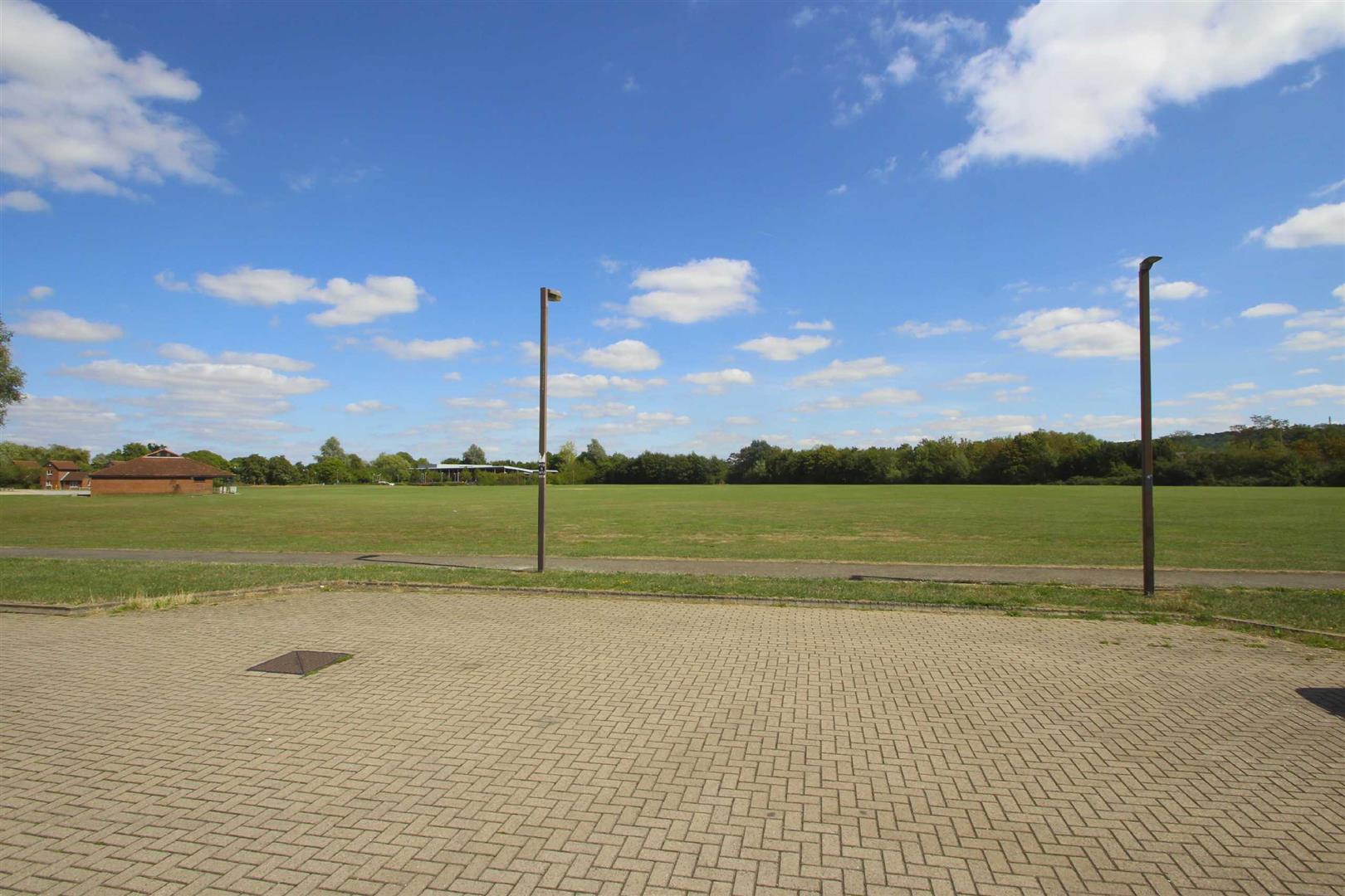 Caraway Close, Walnut Tree, Milton Keynes